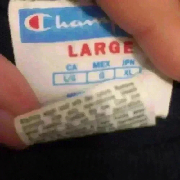 Authentic Champion t-shirt - Picture 2 of 4